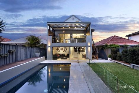 Property photo of 52 Headland Road North Curl Curl NSW 2099