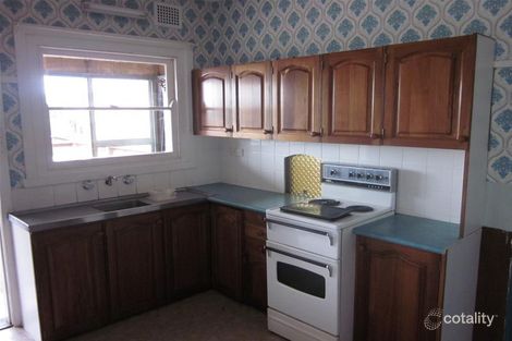 Property photo of 10 Dodds Street Redhead NSW 2290