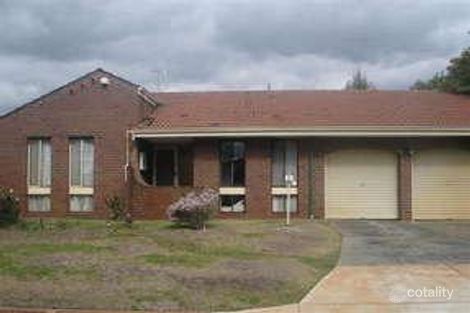 Property photo of 2 Oberthur Crescent Bull Creek WA 6149