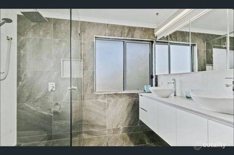 Property photo of 1 Otama Court Warana QLD 4575