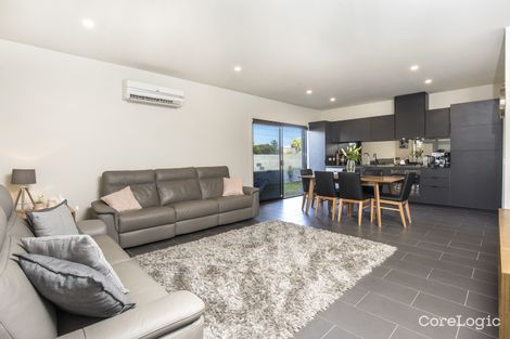 Property photo of 1 Poble Walk Avondale Heights VIC 3034