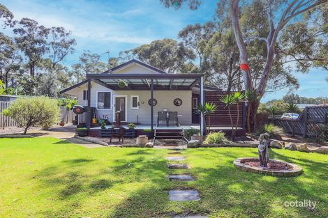 Property photo of 13 Ninth Parade Raymond Island VIC 3880