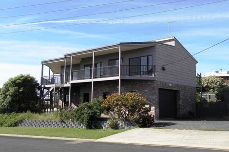 Property photo of 65 Lakeside Drive Lake Tyers Beach VIC 3909