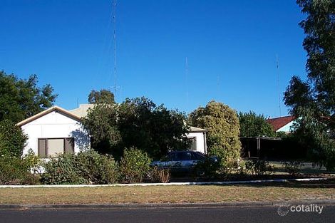 8 Herbert Rd, Harvey, WA 6220