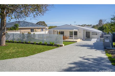18 Woodley Cres, Melville, WA 6156