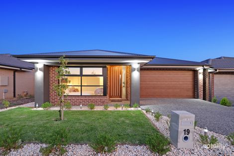 19 Pelham Dr, Clyde, VIC 3978