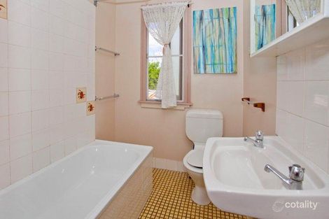 Property photo of 7 Andrew Crescent Mount Warrigal NSW 2528