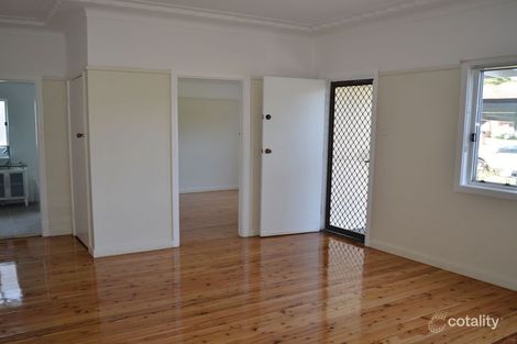 Property photo of 18 Vale Street Mount Saint Thomas NSW 2500