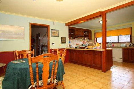 Property photo of 1 Coorong Court Taylors Lakes VIC 3038