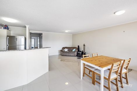 Property photo of 15/55 Harries Road Coorparoo QLD 4151