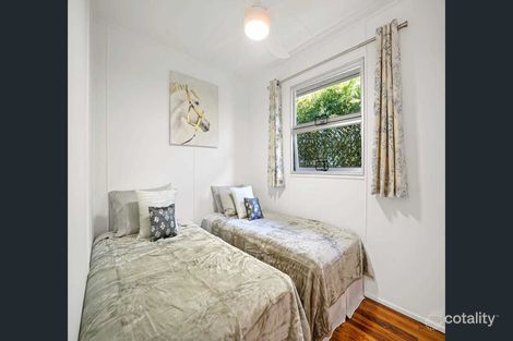 Property photo of 10 Second Avenue Palm Beach QLD 4221