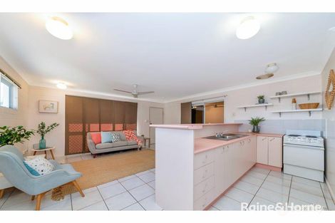 Property photo of 1/3 Jermyn Street Hyde Park QLD 4812