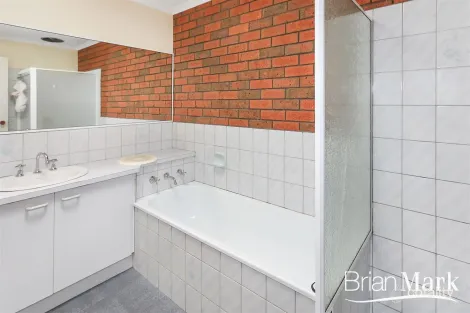 Property photo of 2/214 Morris Road Hoppers Crossing VIC 3029