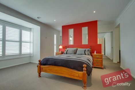 Property photo of 8 Celsius Drive Cranbourne North VIC 3977