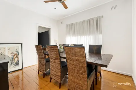 Property photo of 36 Kingsley Grove Mount Waverley VIC 3149