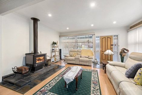 Property photo of 19 Kinnaird Street Jacana VIC 3047