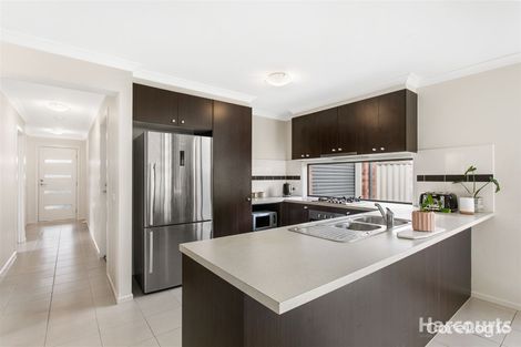 Property photo of 17 Bavaria Lane Pakenham VIC 3810