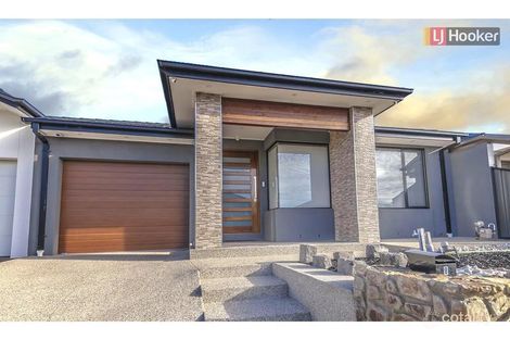 Property photo of 8 Style Way Craigieburn VIC 3064