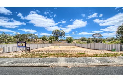 32 Grove St W, Little Grove, WA 6330