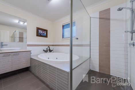 Property photo of 88 Westbrook Drive Keysborough VIC 3173