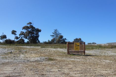 8 Malibu St, Scamander, TAS 7215