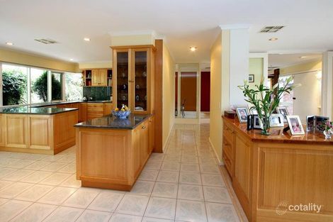 Property photo of 34-36 Ennismore Crescent Park Orchards VIC 3114