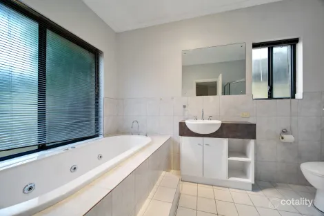 Property photo of 21A The Parkway Klemzig SA 5087