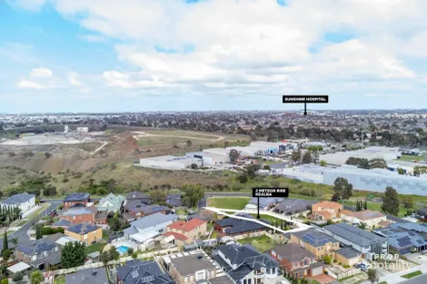 Property photo of 2 Meteor Rise Kealba VIC 3021