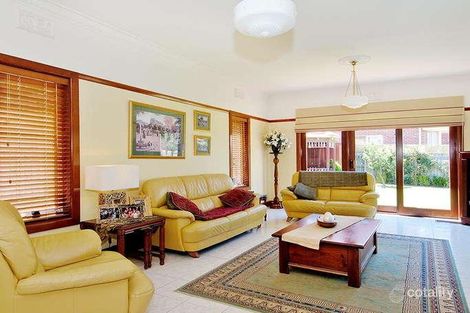 Property photo of 60 Bulla Road Strathmore VIC 3041