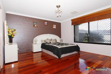 Property photo of 34 Tissington Drive Darch WA 6065