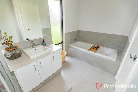 Property photo of 52 Wattle Crescent Manjimup WA 6258