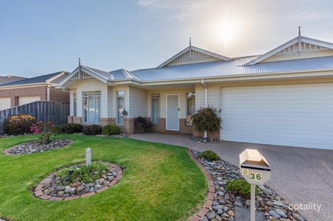 Property photo of 36 Sundew Crescent Pakenham VIC 3810