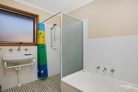 Property photo of 28 Karawi Parade Morphett Vale SA 5162