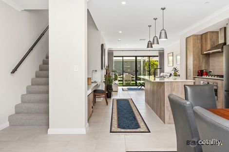 Property photo of 33 Paddock Parade Cockburn Central WA 6164