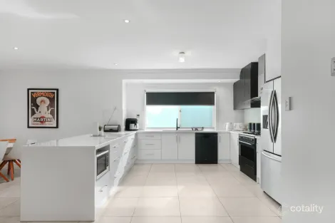 Property photo of 6 Landseer Place Hillbank SA 5112