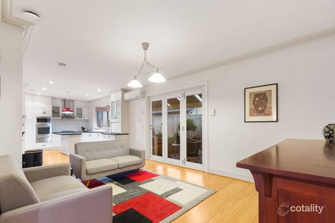 Property photo of 2 Warwick Place Croydon North VIC 3136