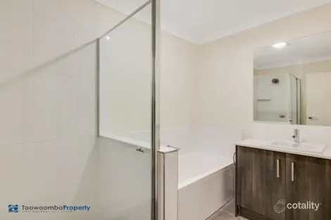 Property photo of 5 Rell Court Darling Heights QLD 4350