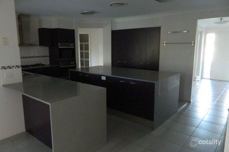 Property photo of 25 Loddon Circuit Albion Park NSW 2527
