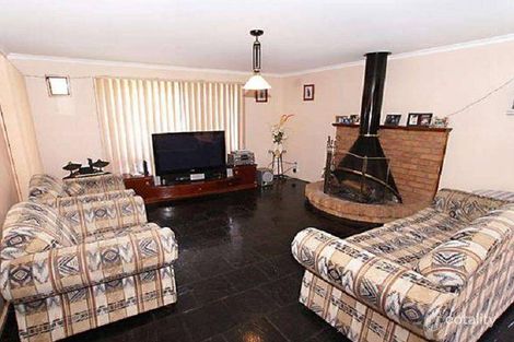 28 Empress Way, Melton West, VIC 3337