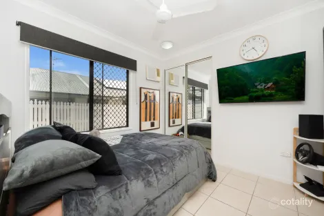 Property photo of 28 Greentree Circuit Bushland Beach QLD 4818