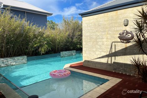 Property photo of 2 Tandy Street Salter Point WA 6152