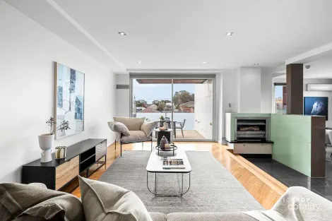 2c Luscombe St, Brunswick, VIC 3056