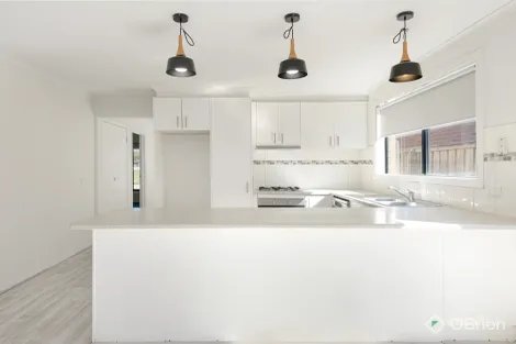 Property photo of 3 Pagoda Place Cranbourne VIC 3977