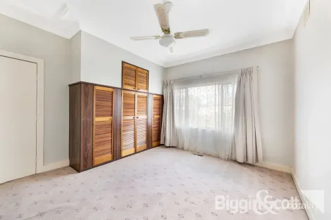 Property photo of 30 Fisher Street Maidstone VIC 3012