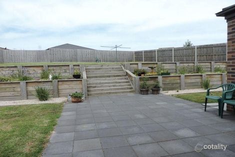 Property photo of 21 Norman Court Lakes Entrance VIC 3909