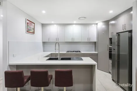 Property photo of 64 Park Street Peakhurst NSW 2210