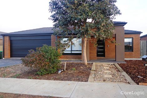 Property photo of 16 Cloudy Crescent Point Cook VIC 3030