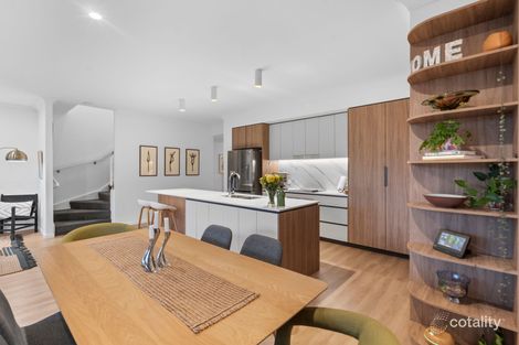 Property photo of 24/25 Oasis Close Manly West QLD 4179