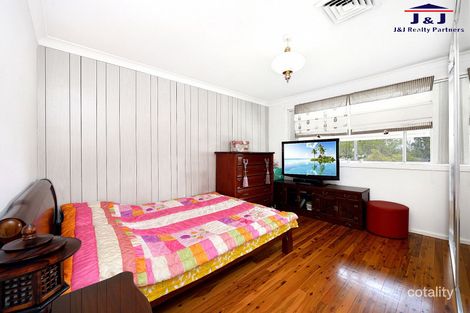 Property photo of 8 Barlow Place Georges Hall NSW 2198