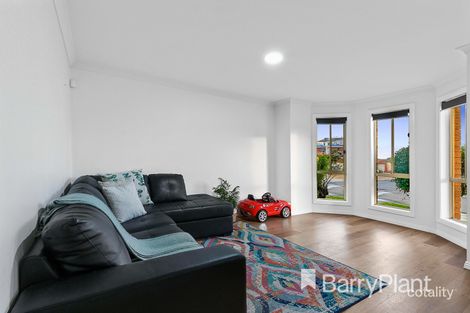 Property photo of 2 Palara Street Delahey VIC 3037